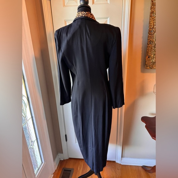 Danny & Nicole Black Front Button Dress with Leopard Print Buttons & Collar - Picture 4 of 7